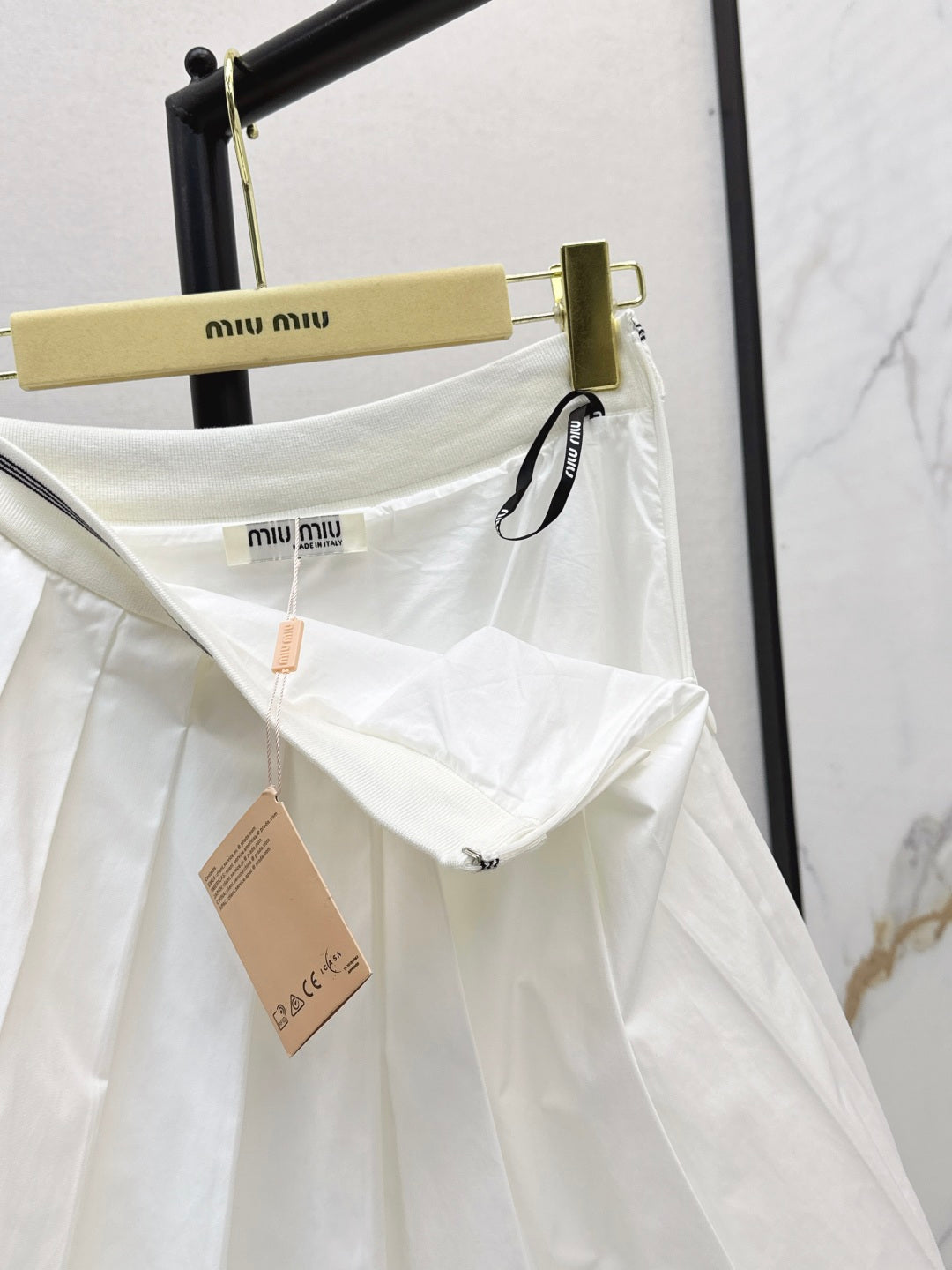 Miu 25fw pleated skirt