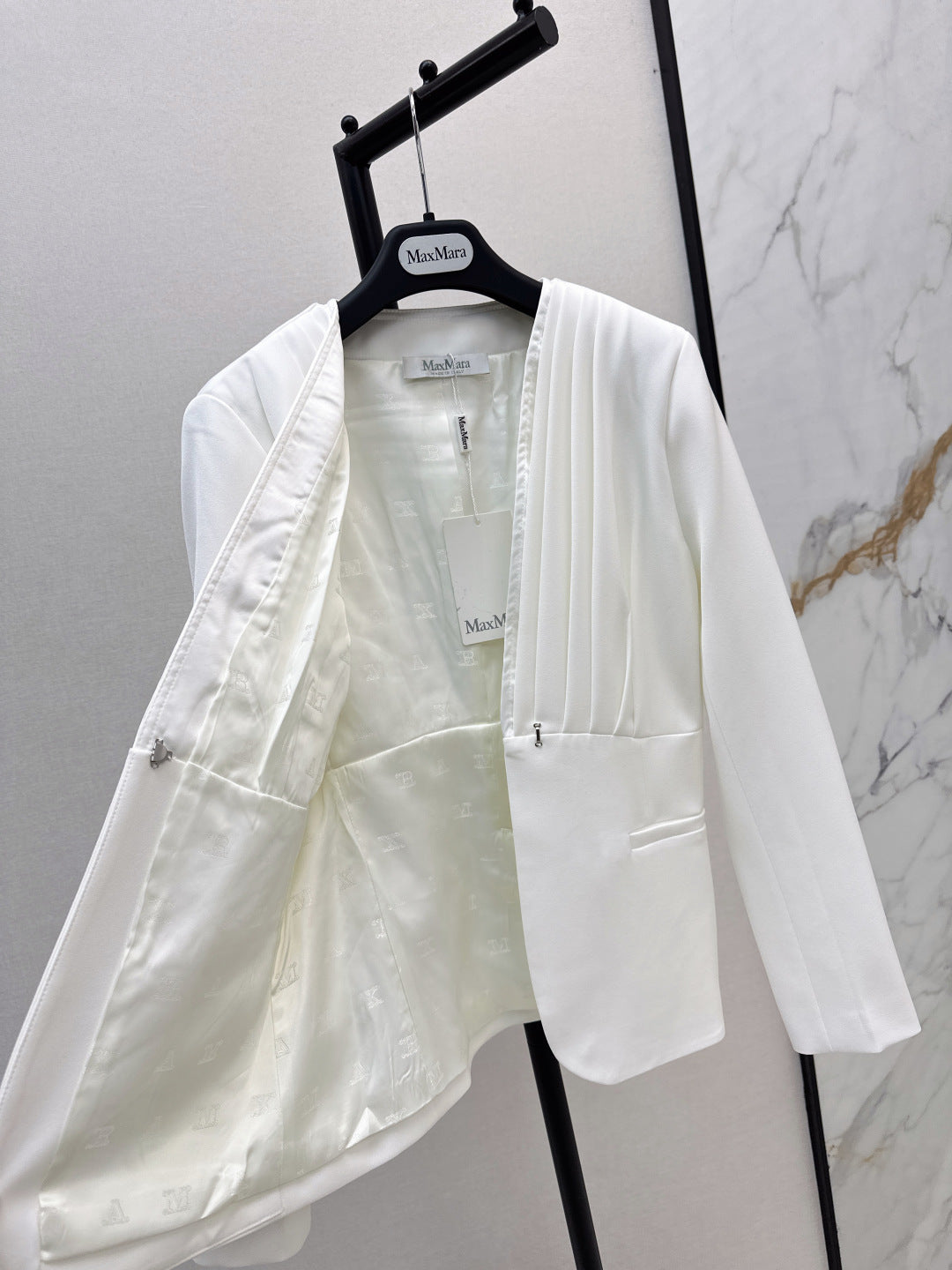 Max 25fw pleated blazer