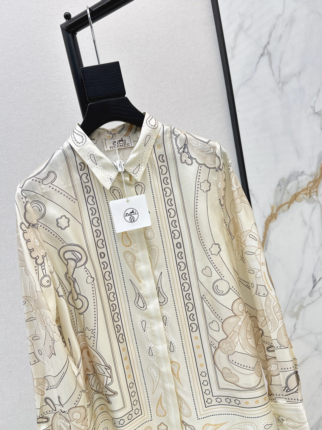 Herm 25fw silk shirt