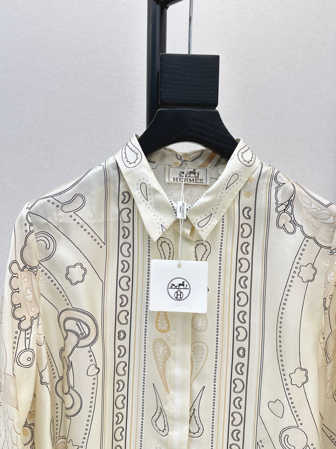 Herm 25fw silk shirt