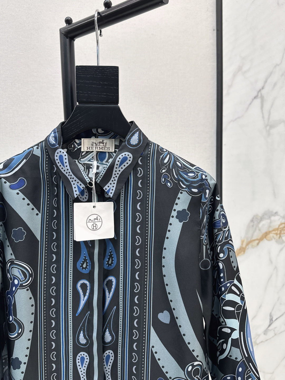 Herm 25fw silk shirt