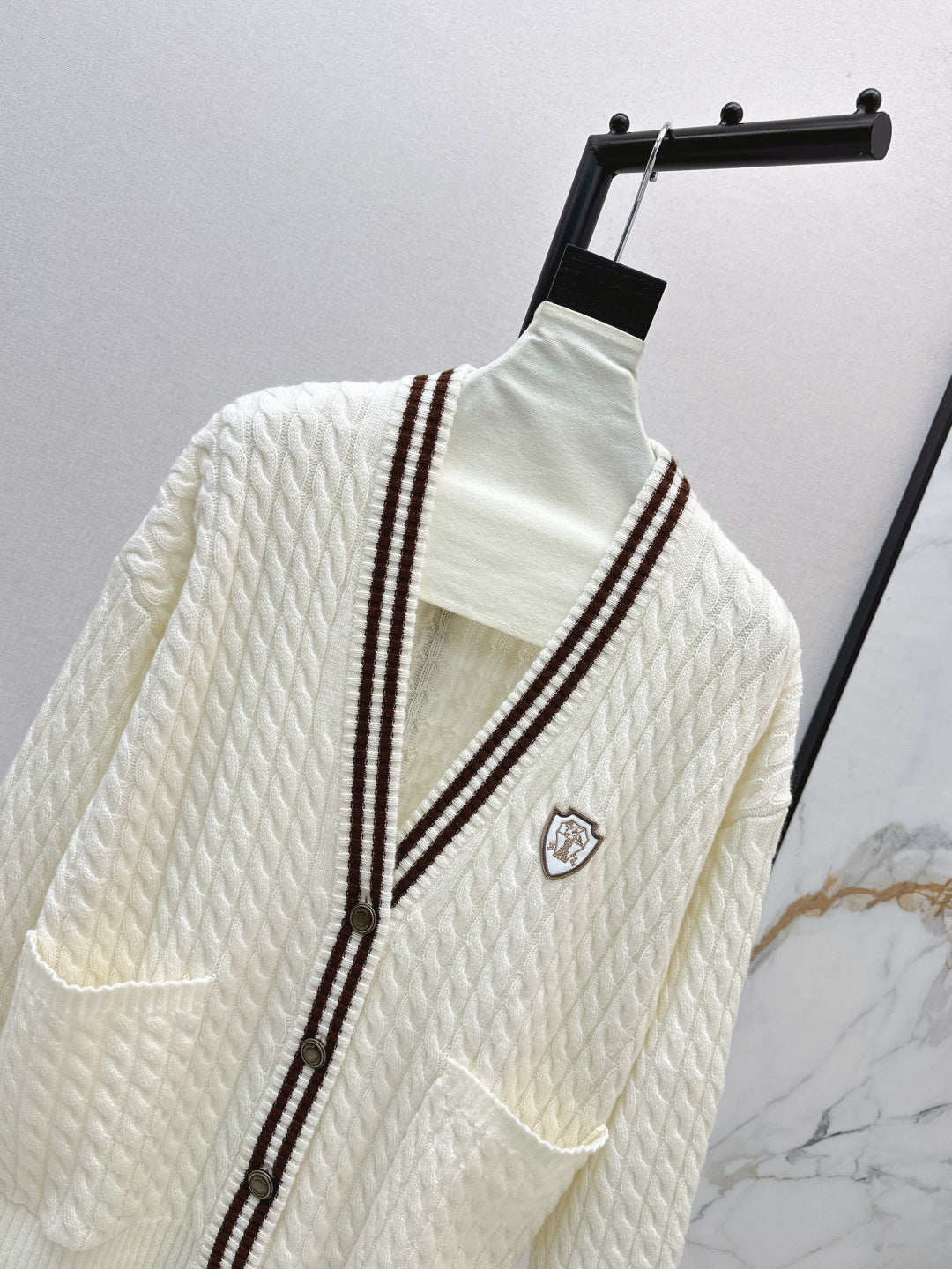 Brune 25fw cashmere cardigan