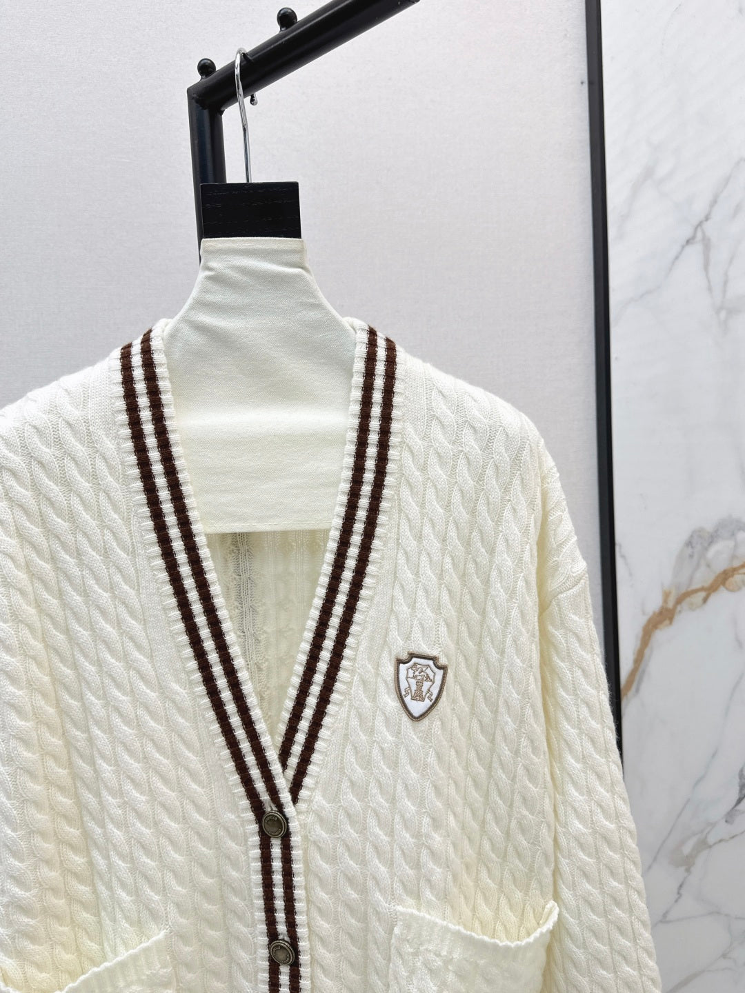 Brune 25fw cashmere cardigan