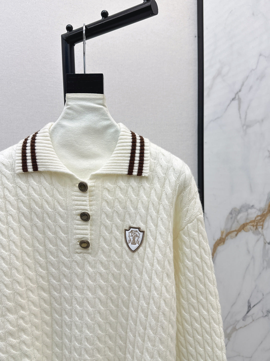 Brune 25fw cashmere sweater