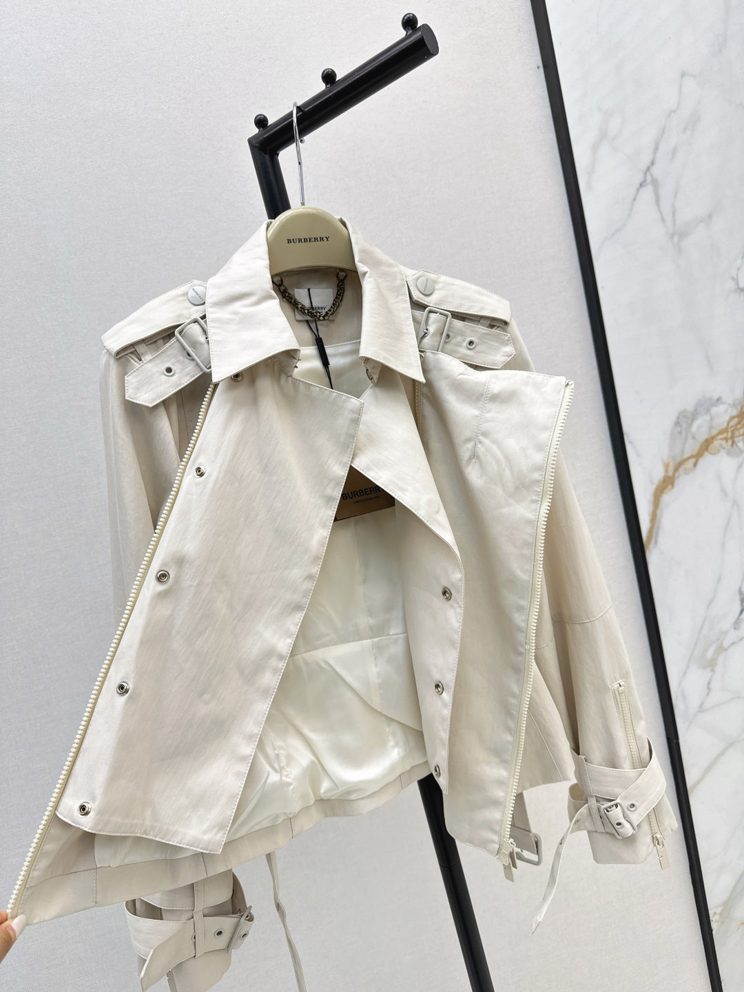 Bur 25fw trench coat