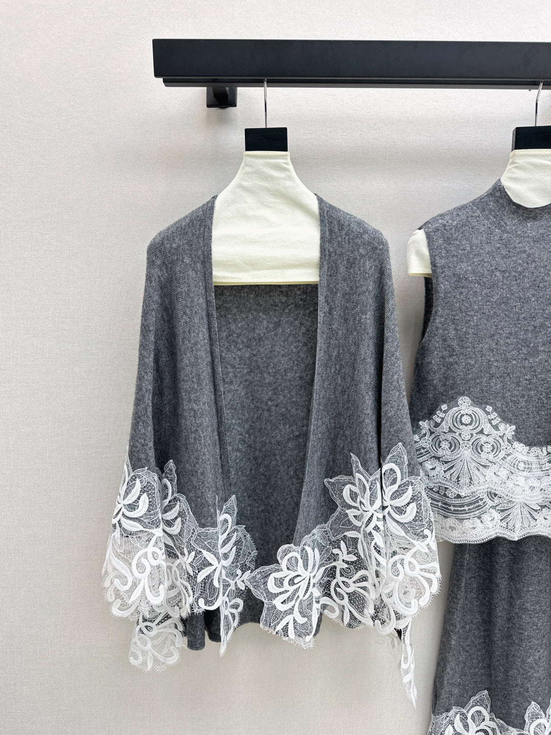 Es 25fw lace suit