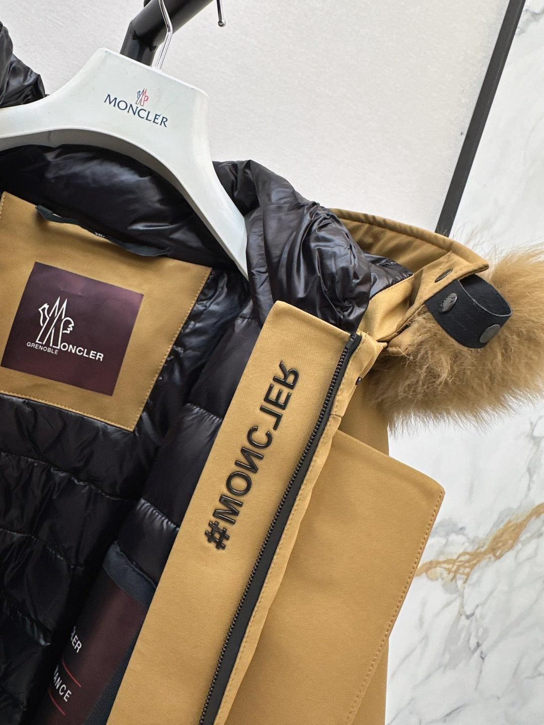Monc 25fw ski down jacket