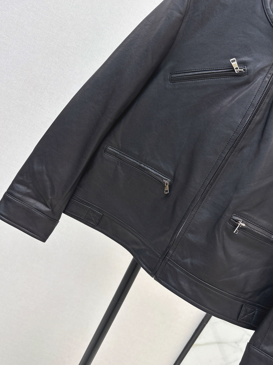 Guc 25fw leather jacket