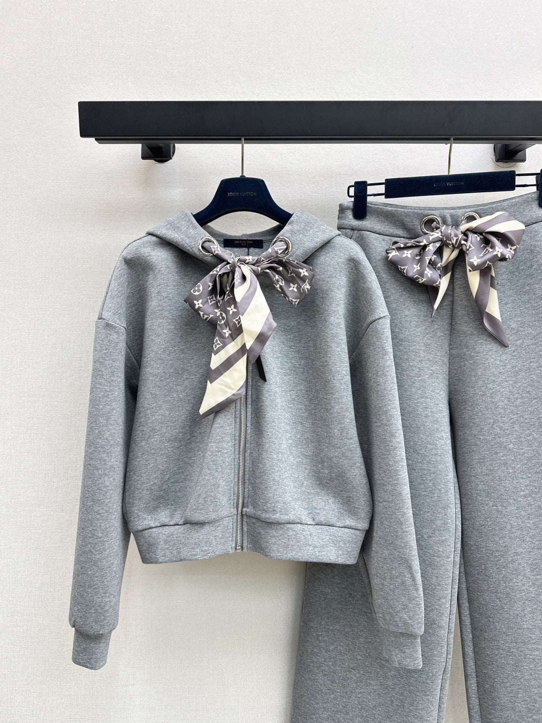 Louis 25fw tracksuit