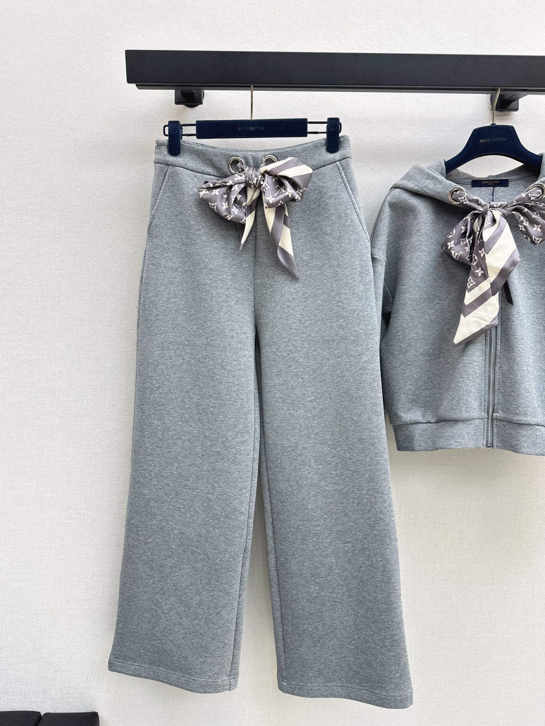 Louis 25fw tracksuit