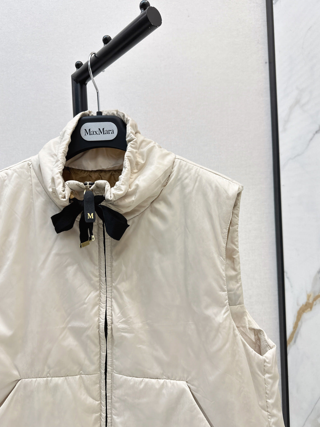Monc 25fw padded vest