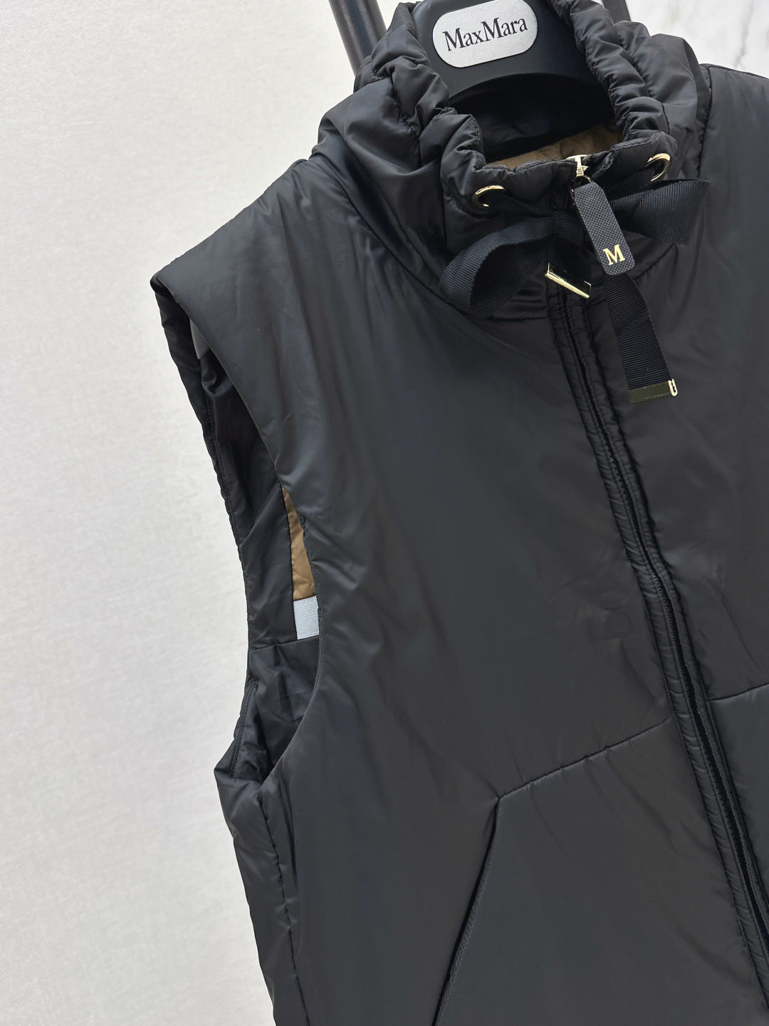 Monc 25fw padded vest