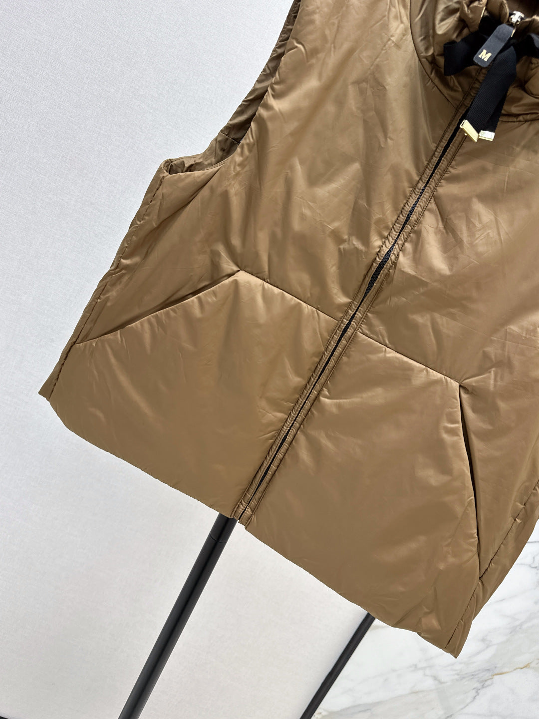 Monc 25fw padded vest