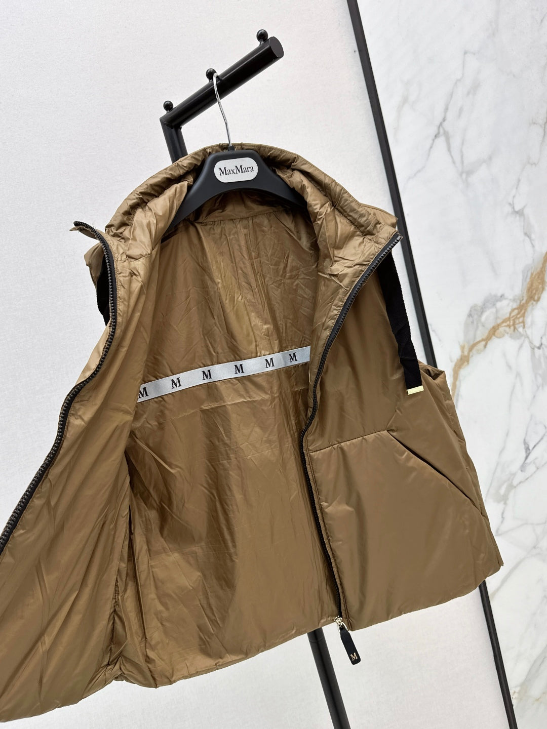 Monc 25fw padded vest