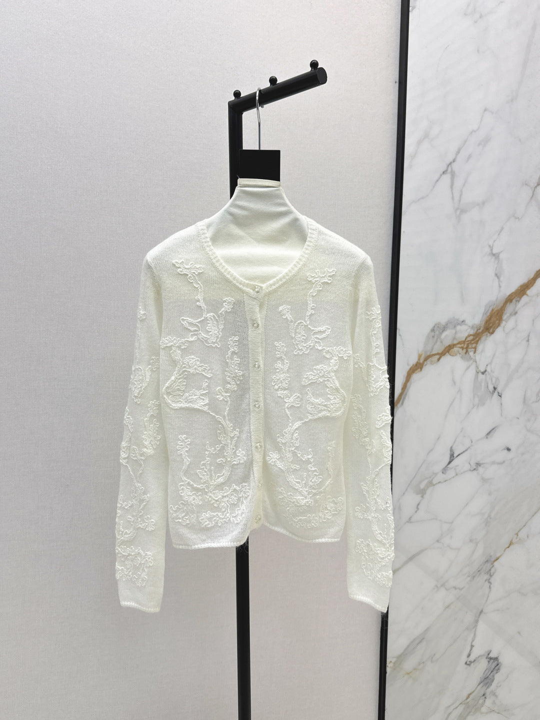 Es 25fw embroidered cardigan