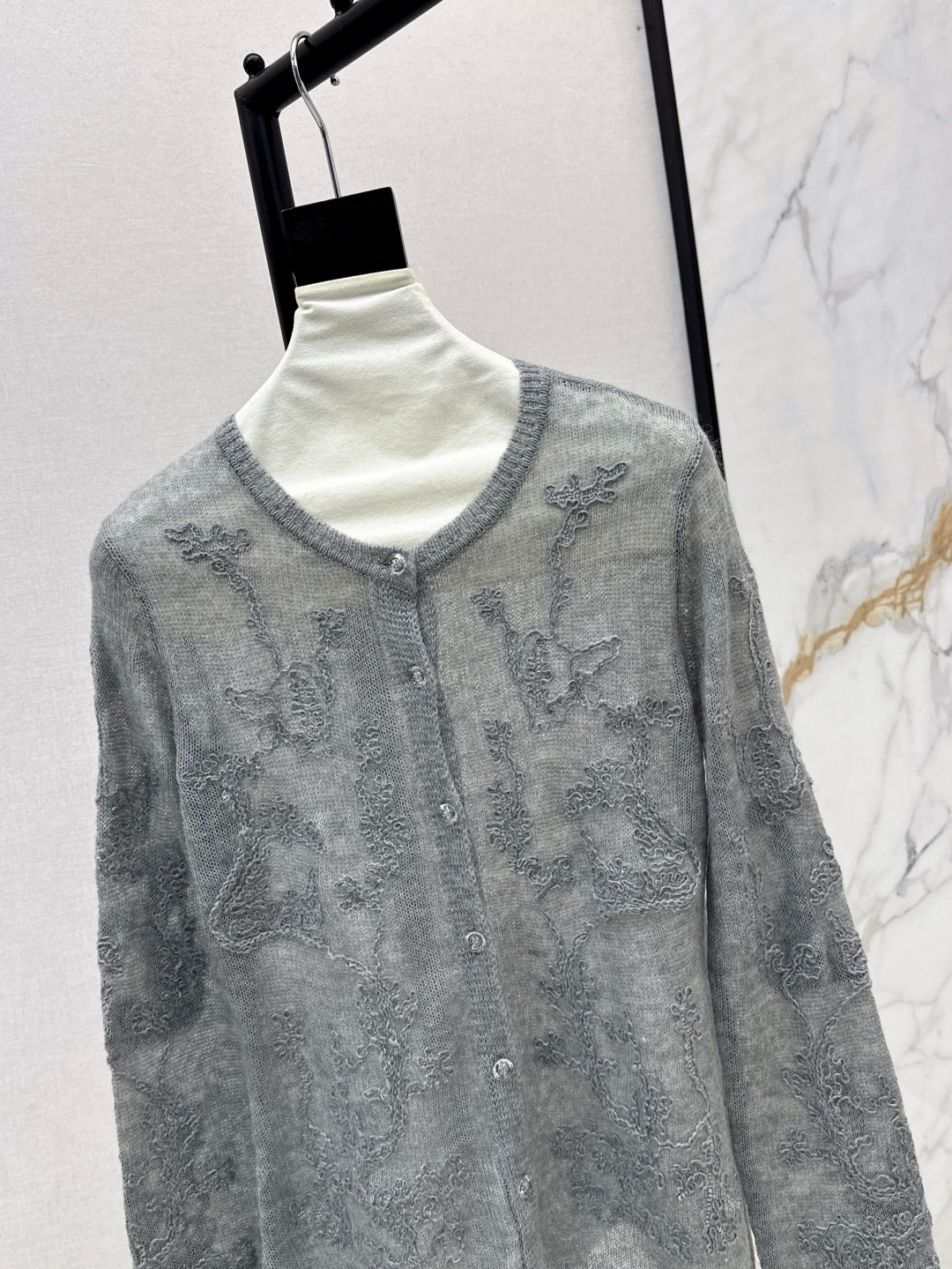 Es 25fw embroidered cardigan