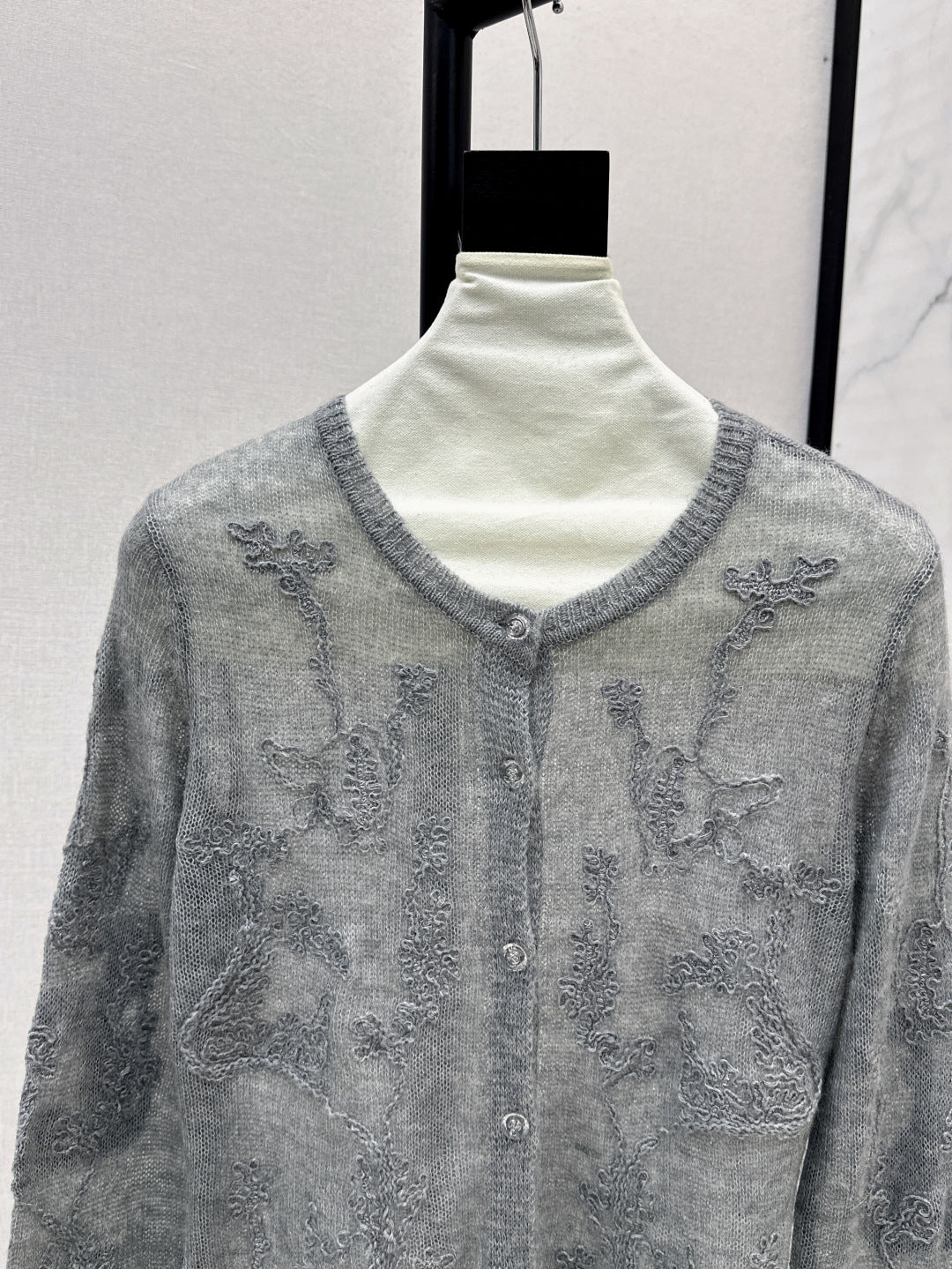 Es 25fw embroidered cardigan