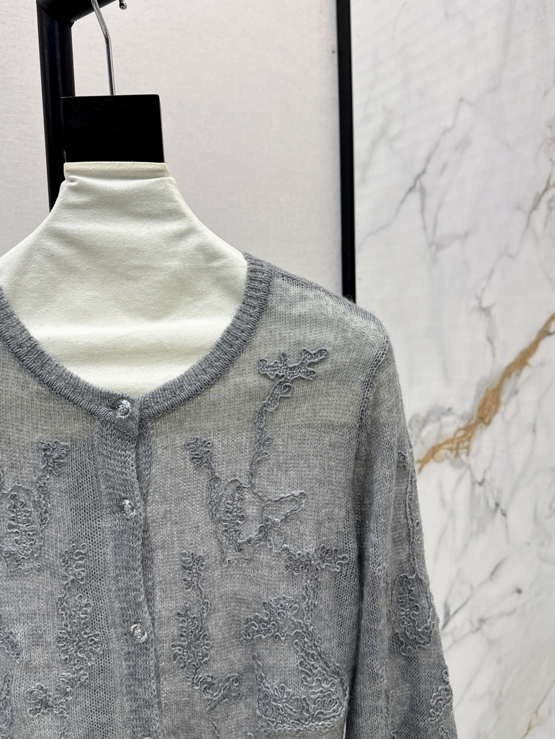 Es 25fw embroidered cardigan
