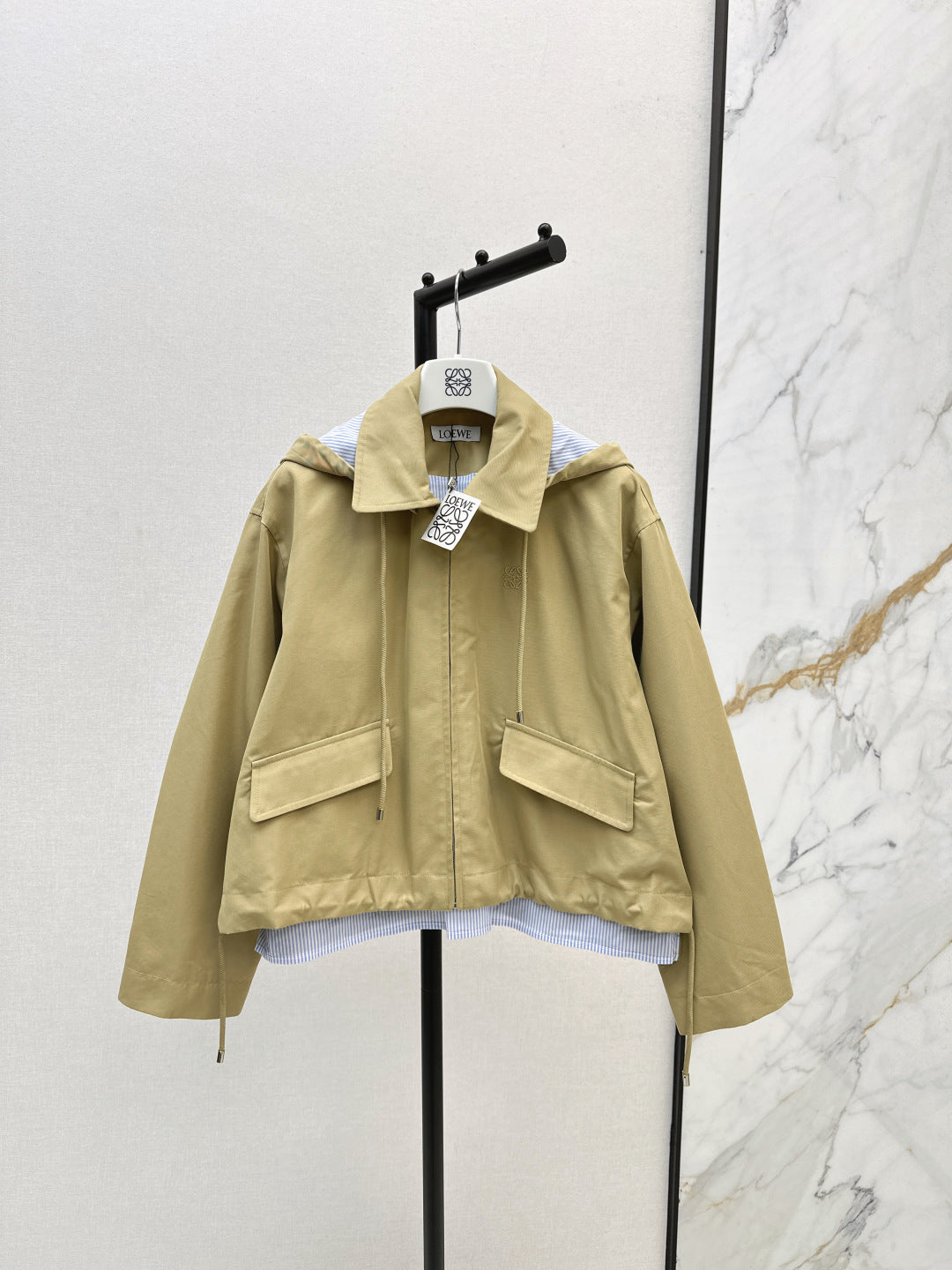 Loe 25fw hooded jacket