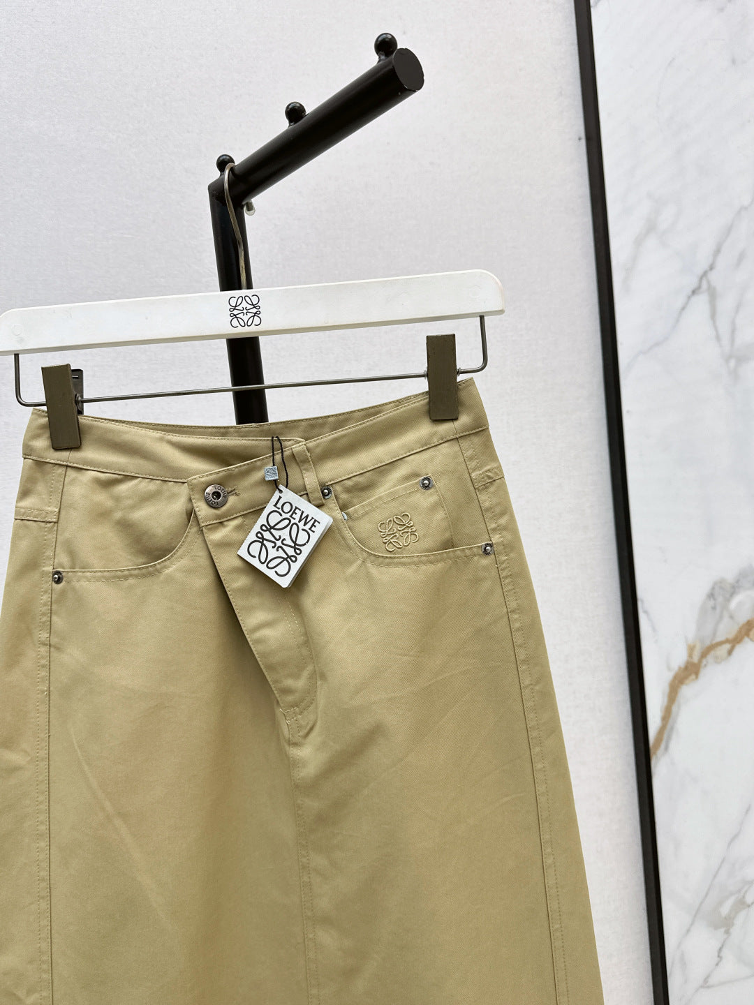 Loe 25fw skirt