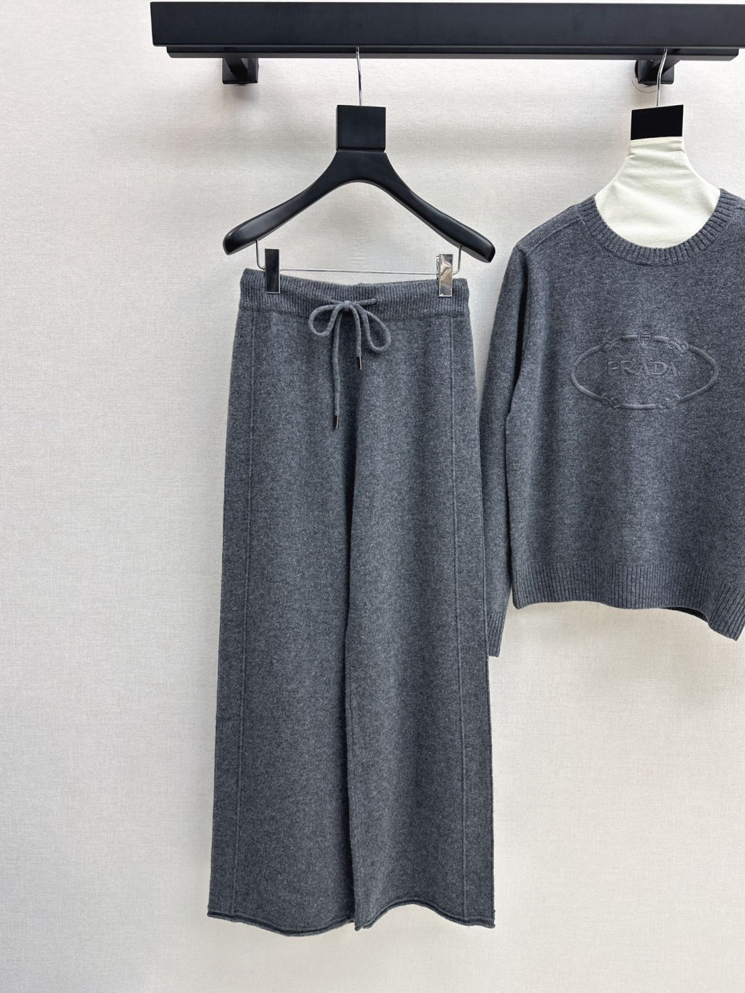 Pra 25fw knitted suit