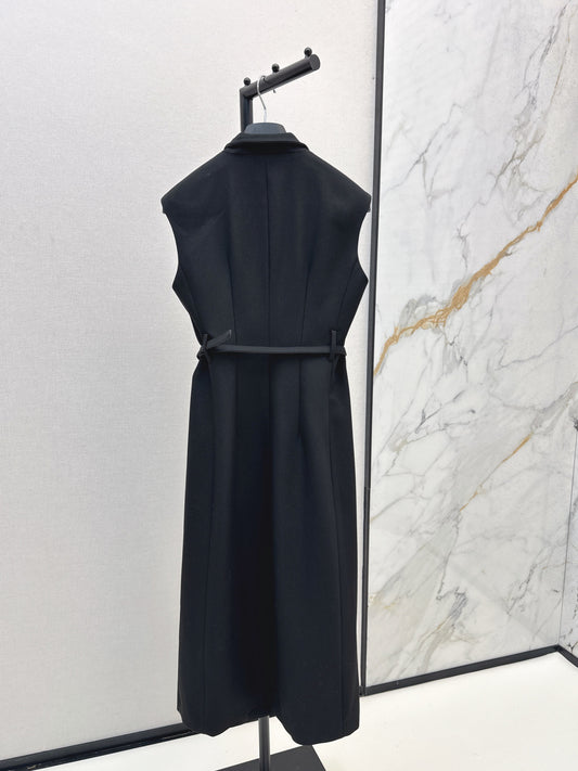 CD 25fw sleeveless dress