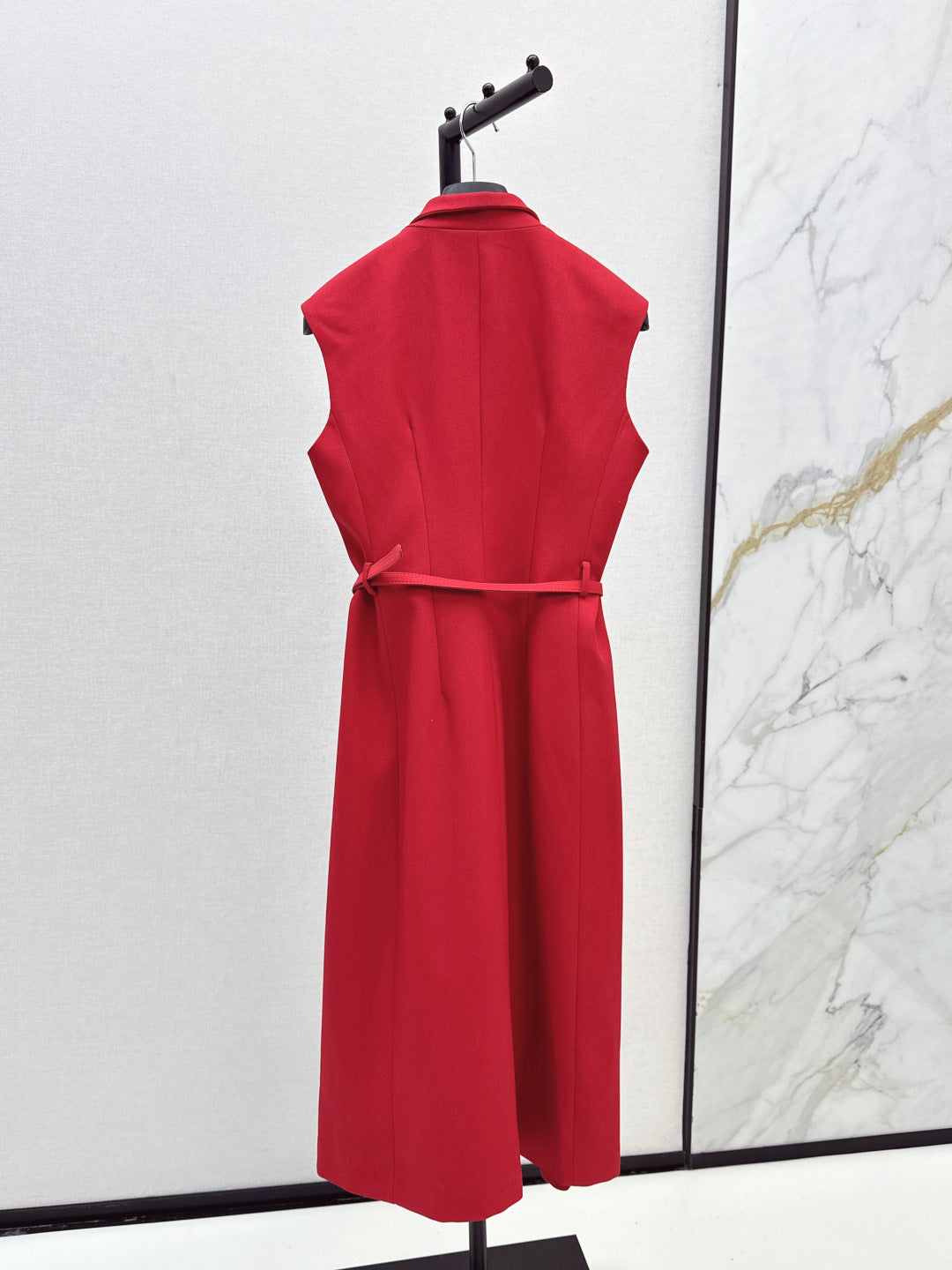 CD 25fw sleeveless dress