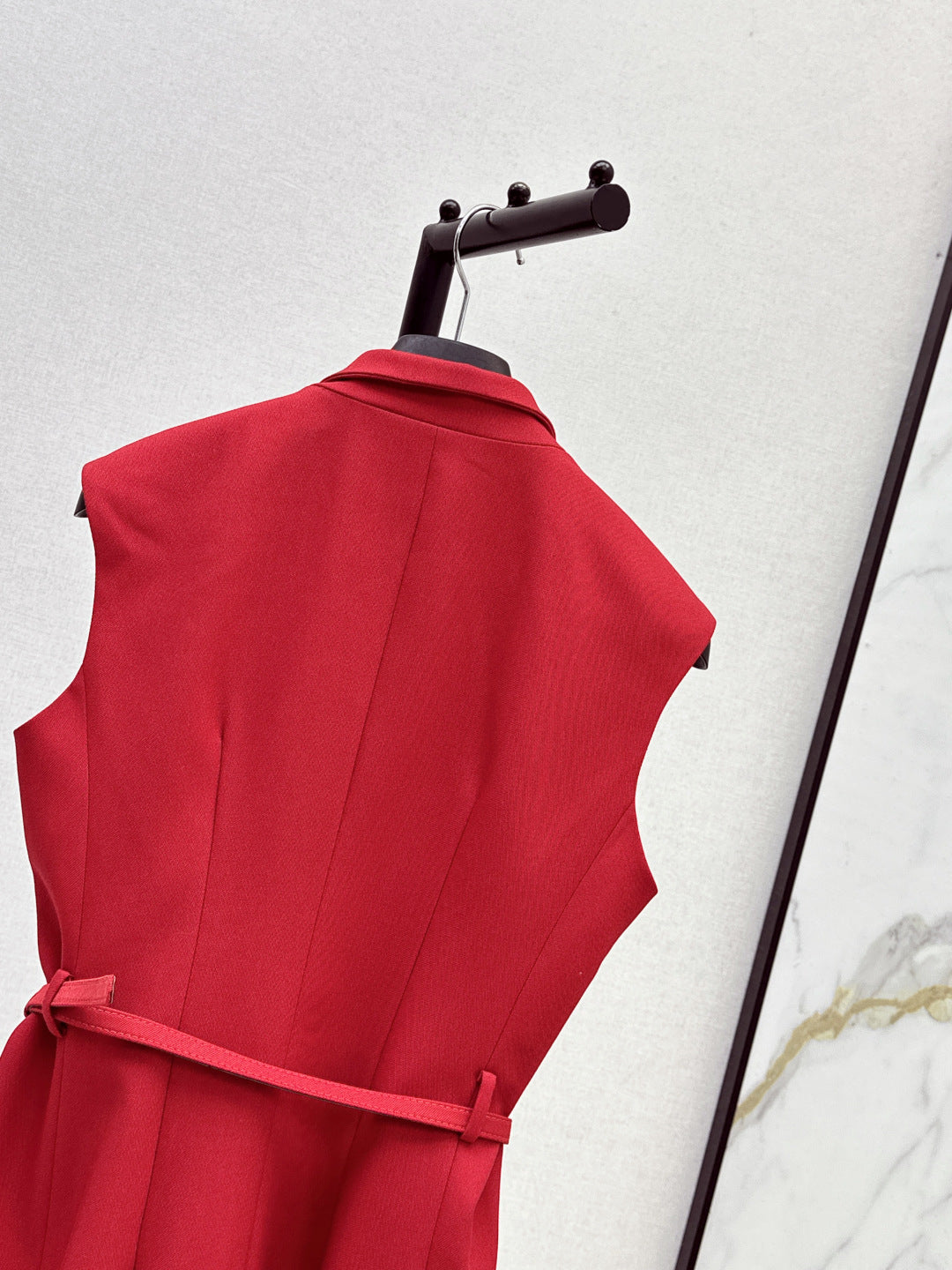 CD 25fw sleeveless dress