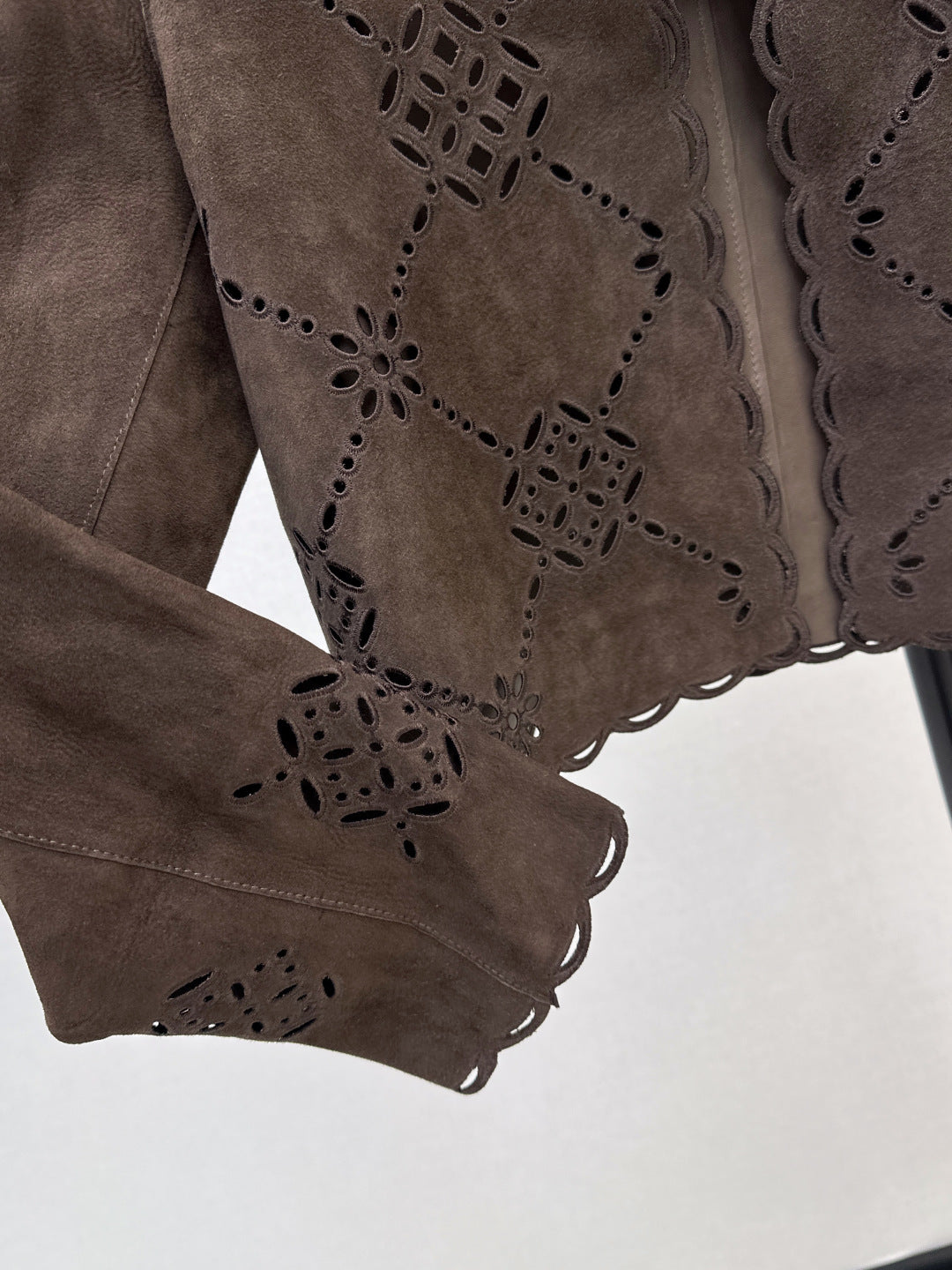 Herm 25fw embroidered suede jacket
