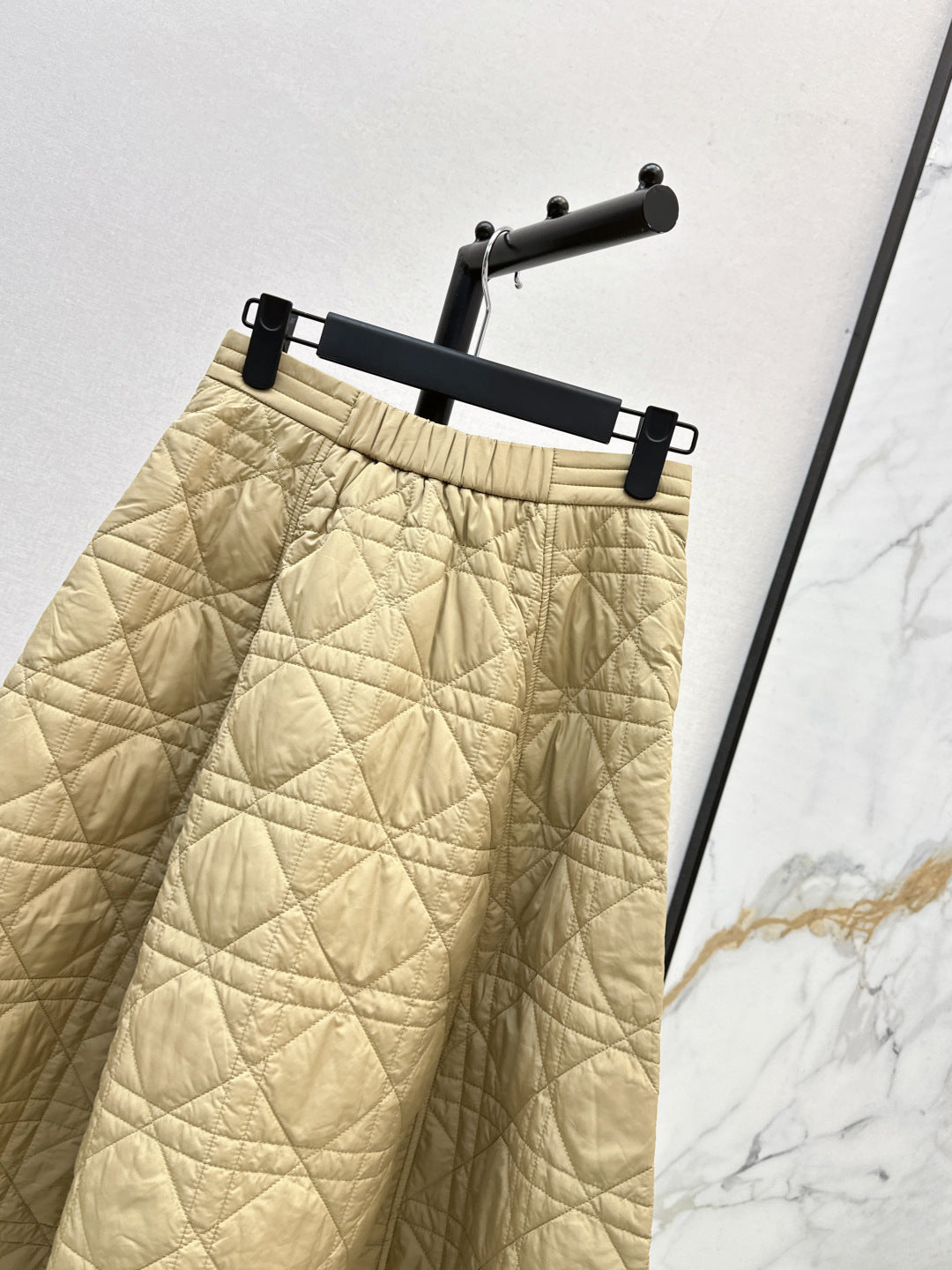 CD 25fw padded skirt