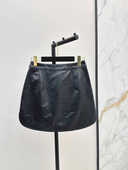 Chan 25fw leather skirt
