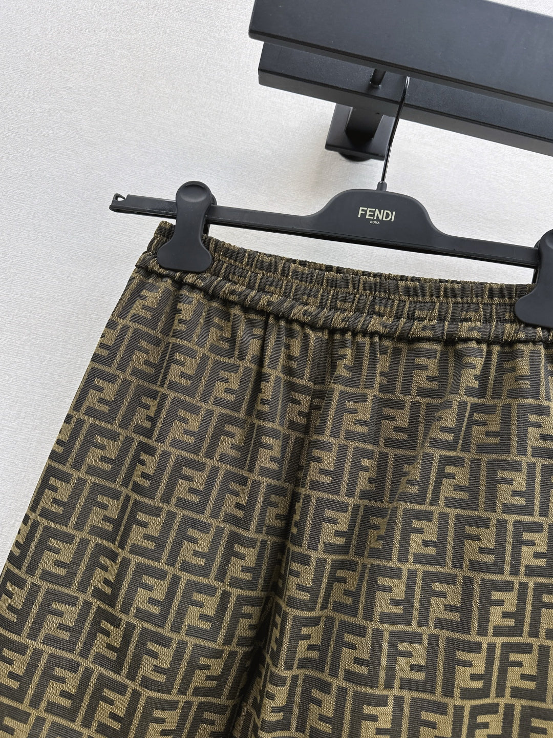 Fend 25fw jacquard pants