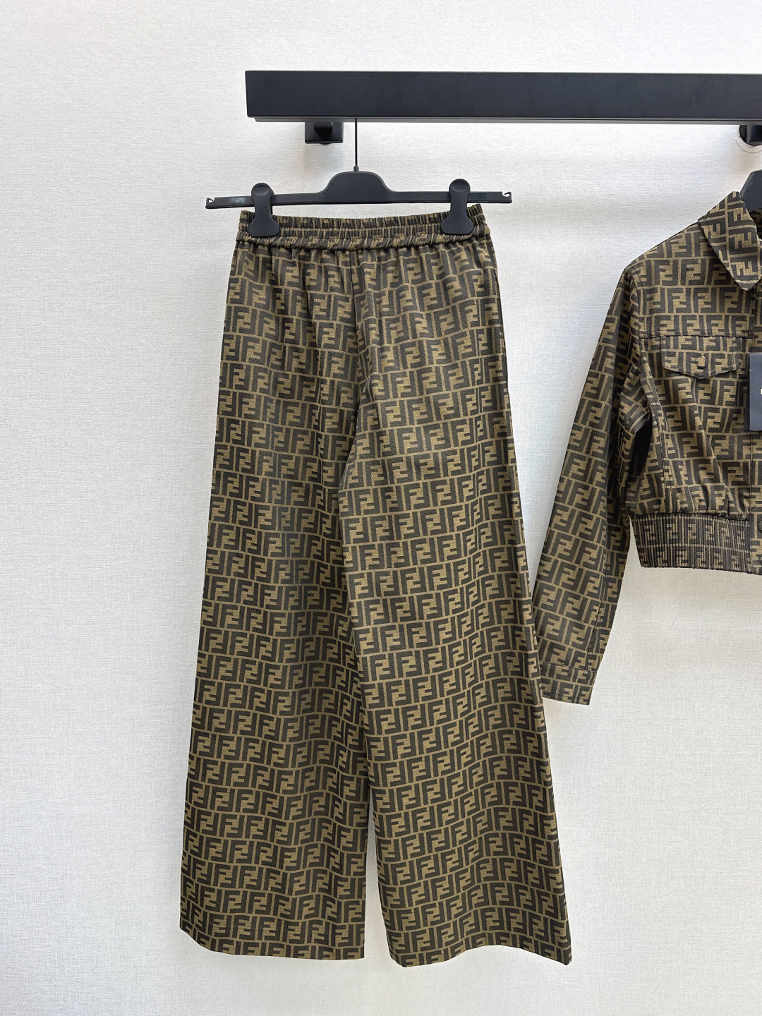 Fend 25fw jacquard pants
