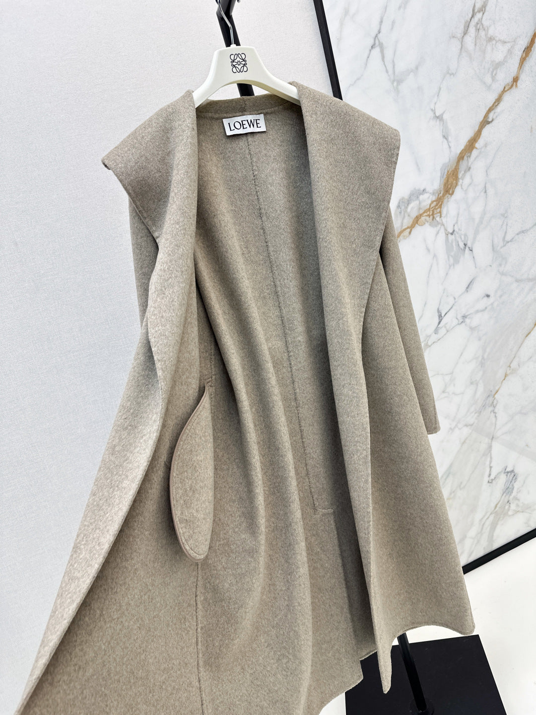 Loe 25fw reversible coat