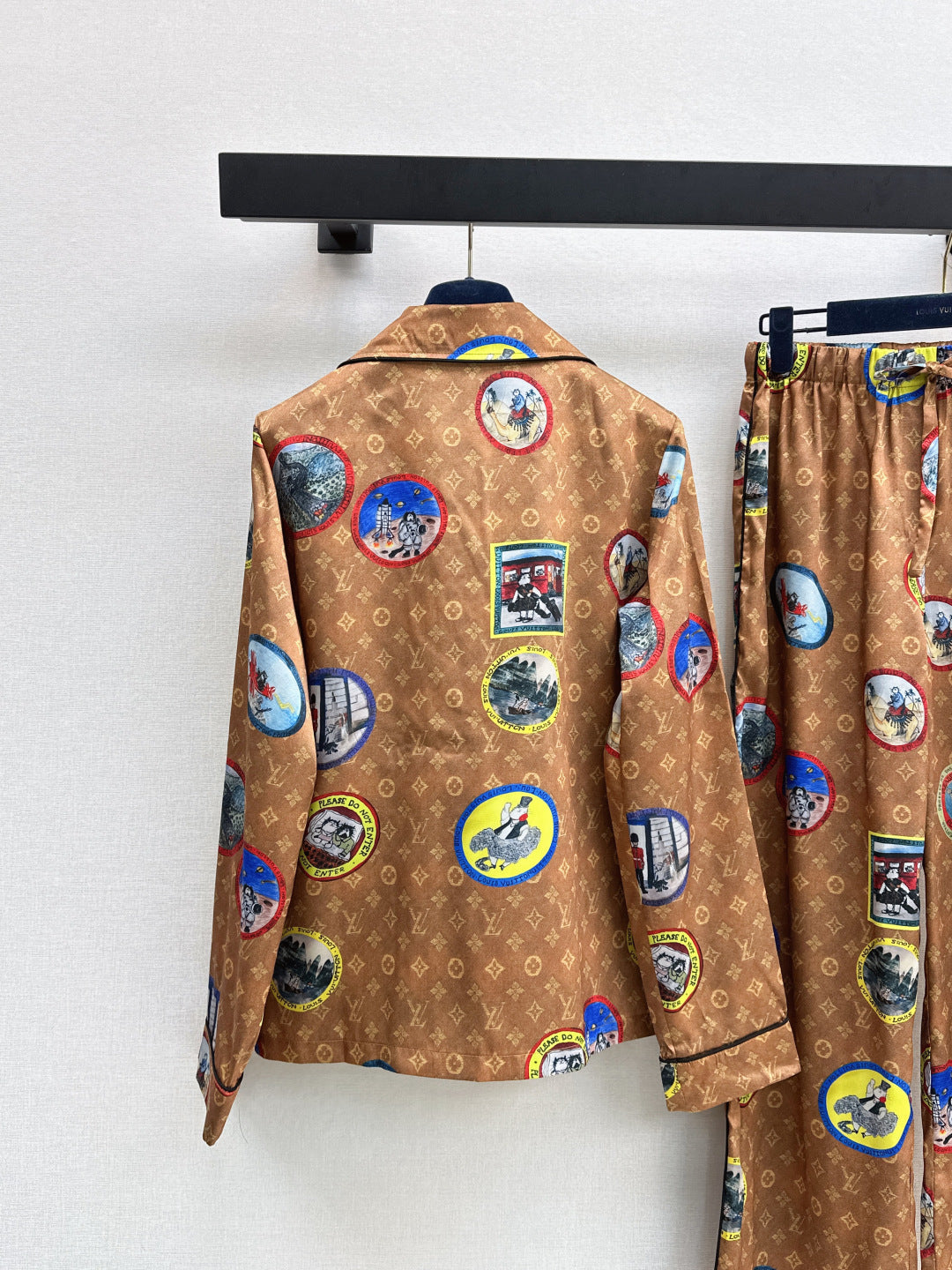 Louis 25fw printed suit