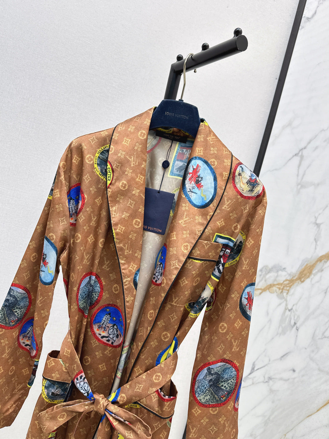 Louis 25fw printed coat