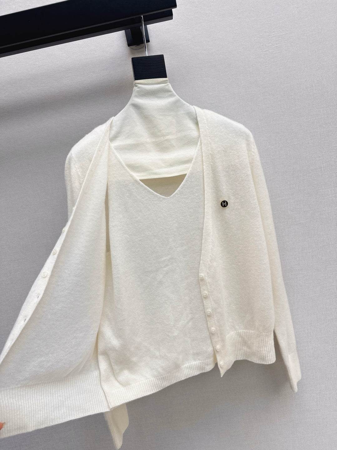 Herm 25fw knitted cardigan