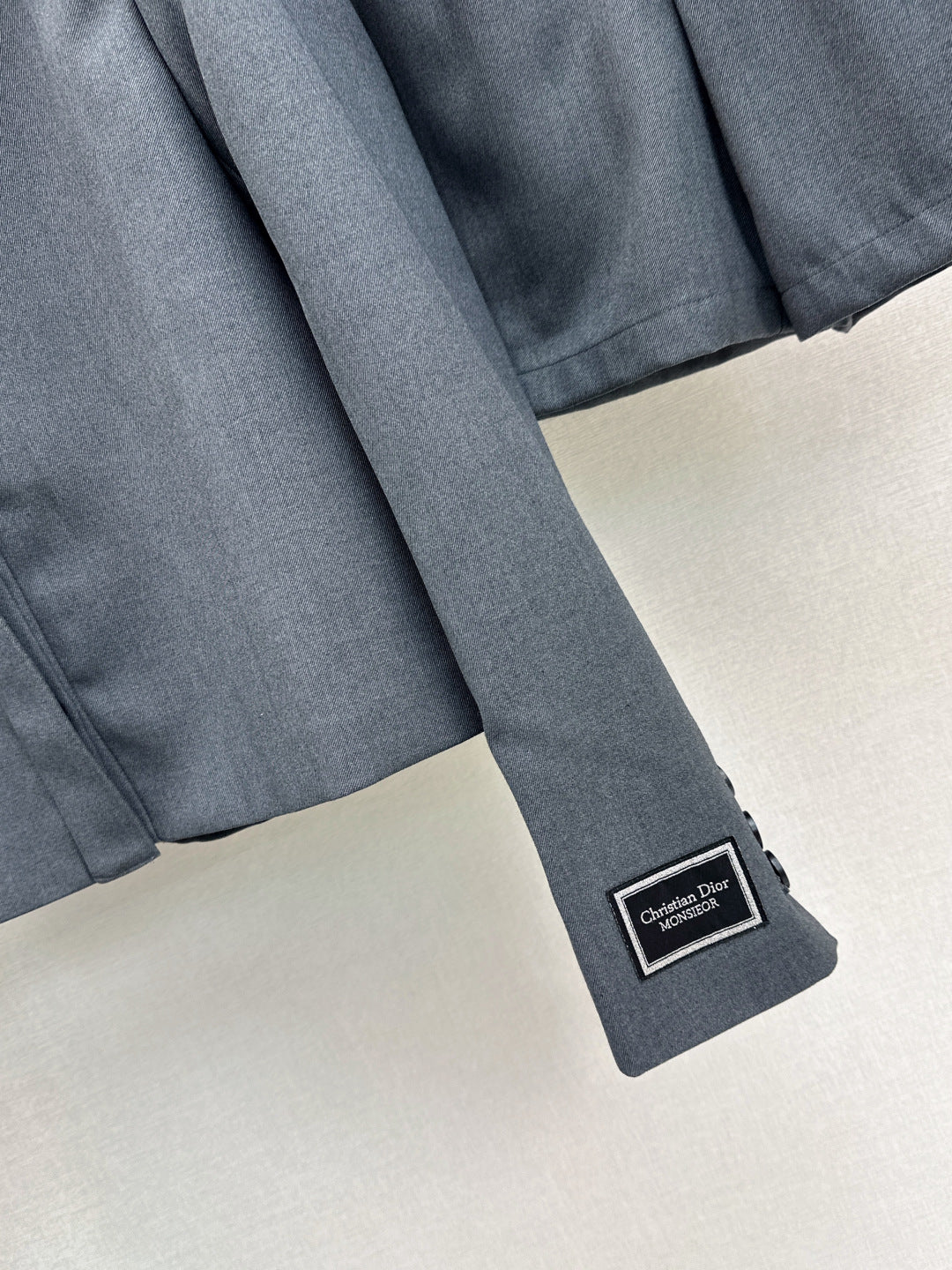 CD 25fw embroidered suit