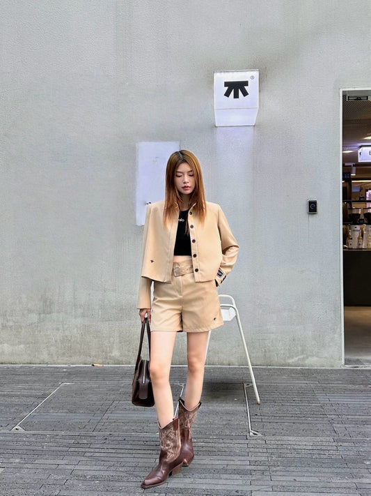 CD 25fw embroidered suit