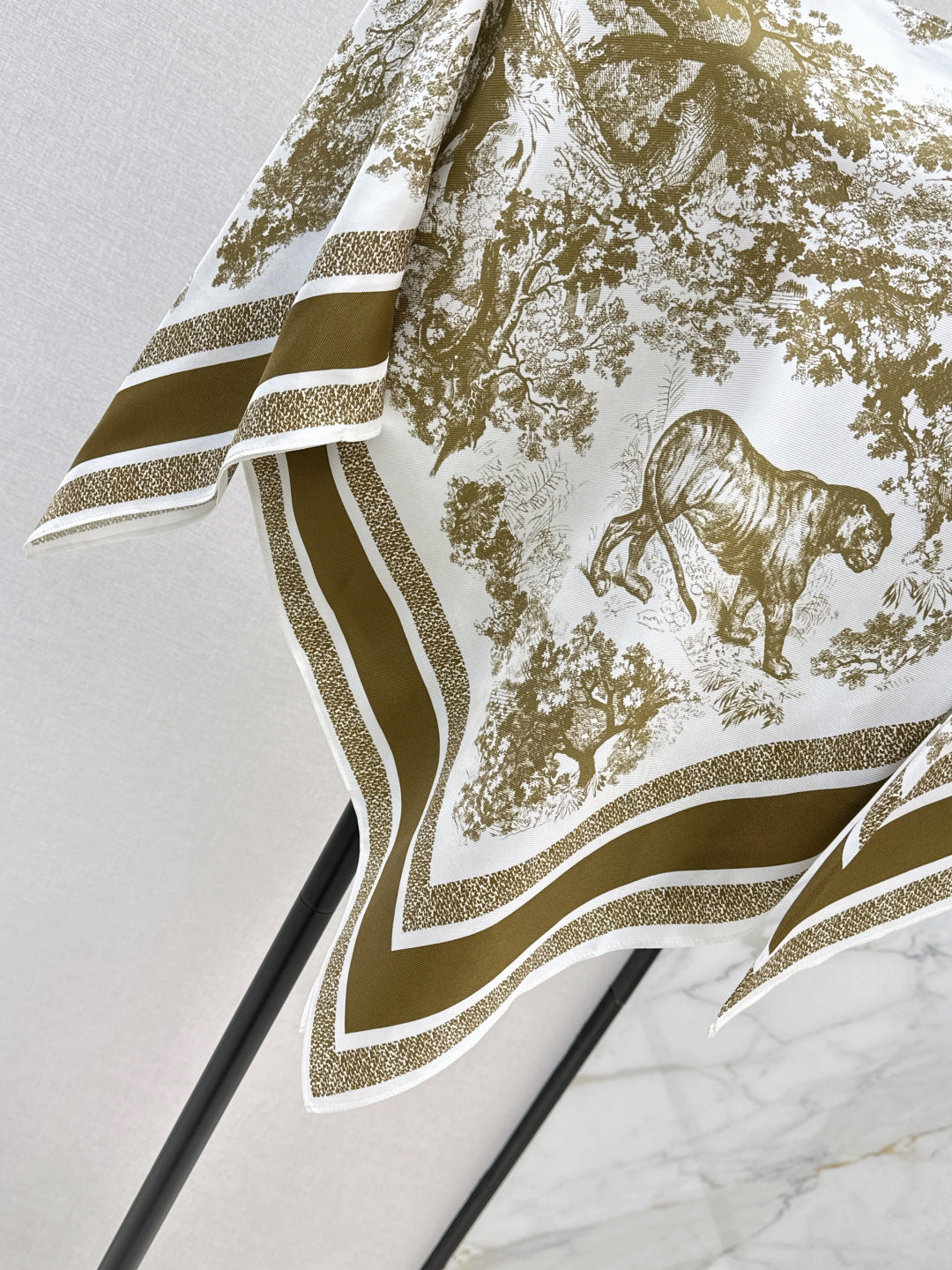 CD 25fw silk cape shirt