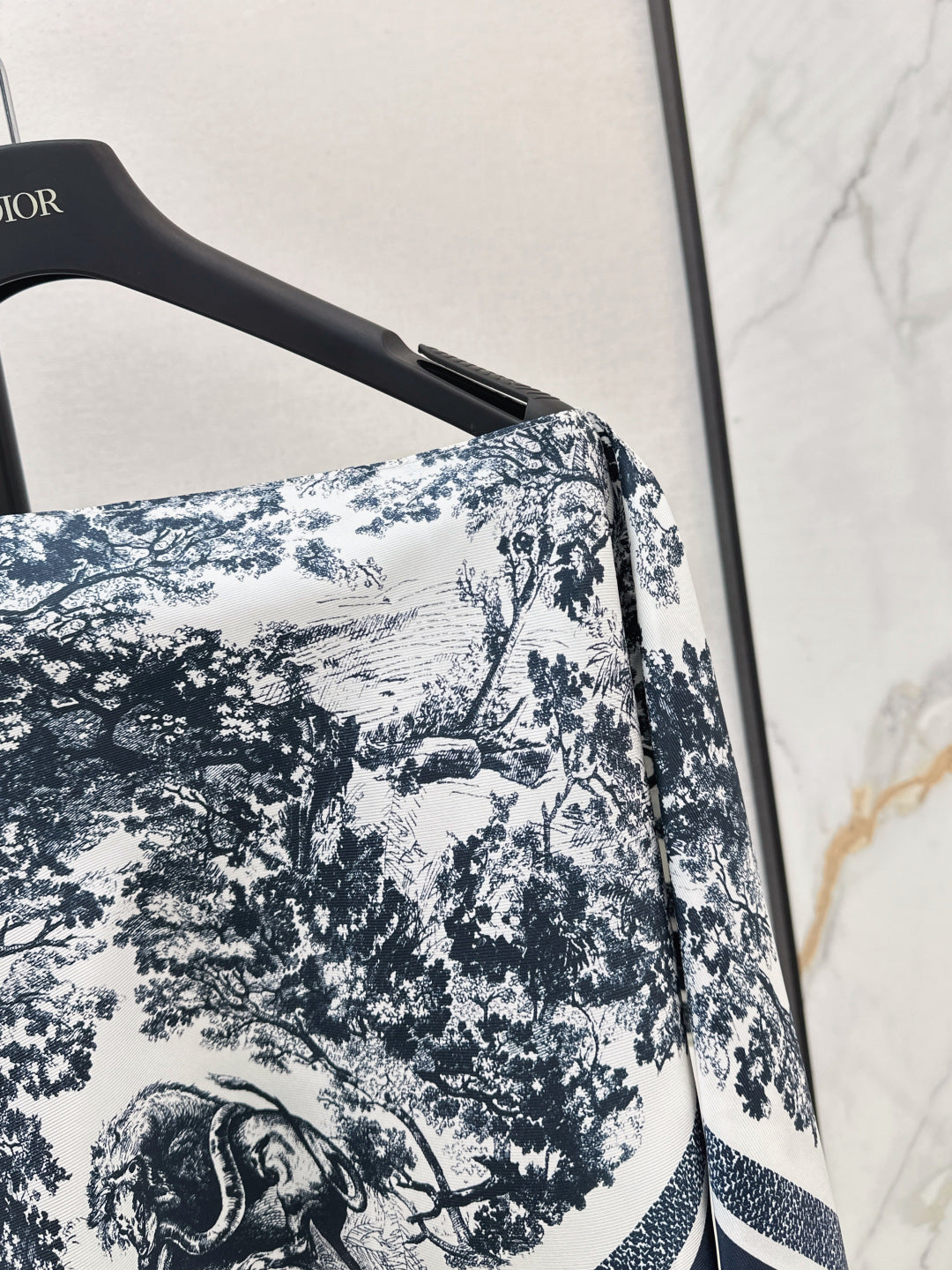 CD 25fw silk cape shirt