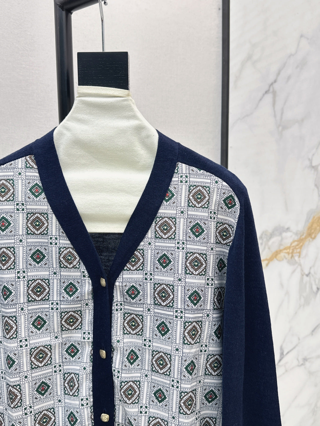 Loro 25fw knitted cardigan