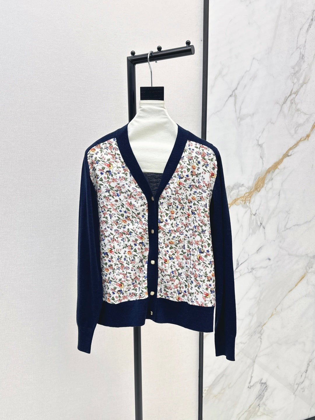 Loro 25fw knitted cardigan