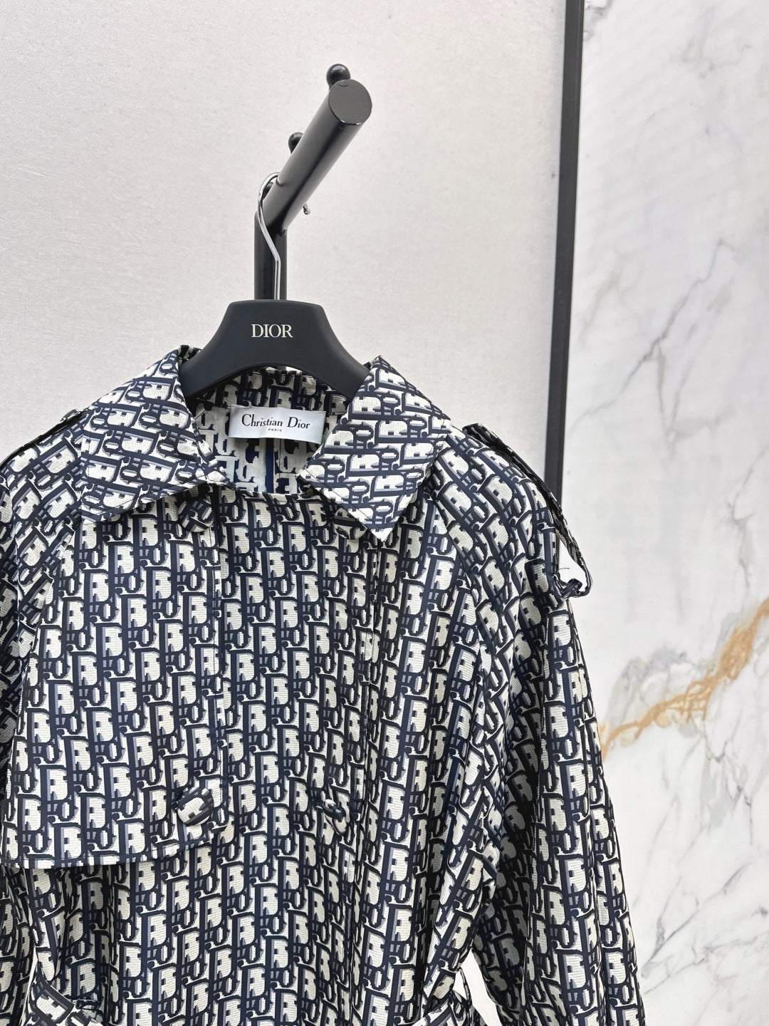 CD 25fw jacquard coat