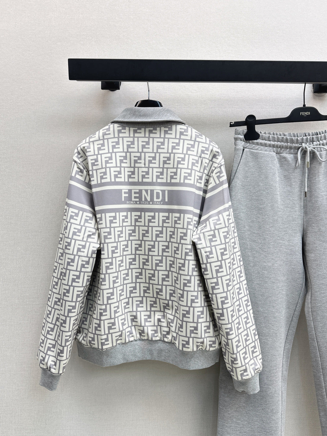 Fend 25fw reversible tracksuit