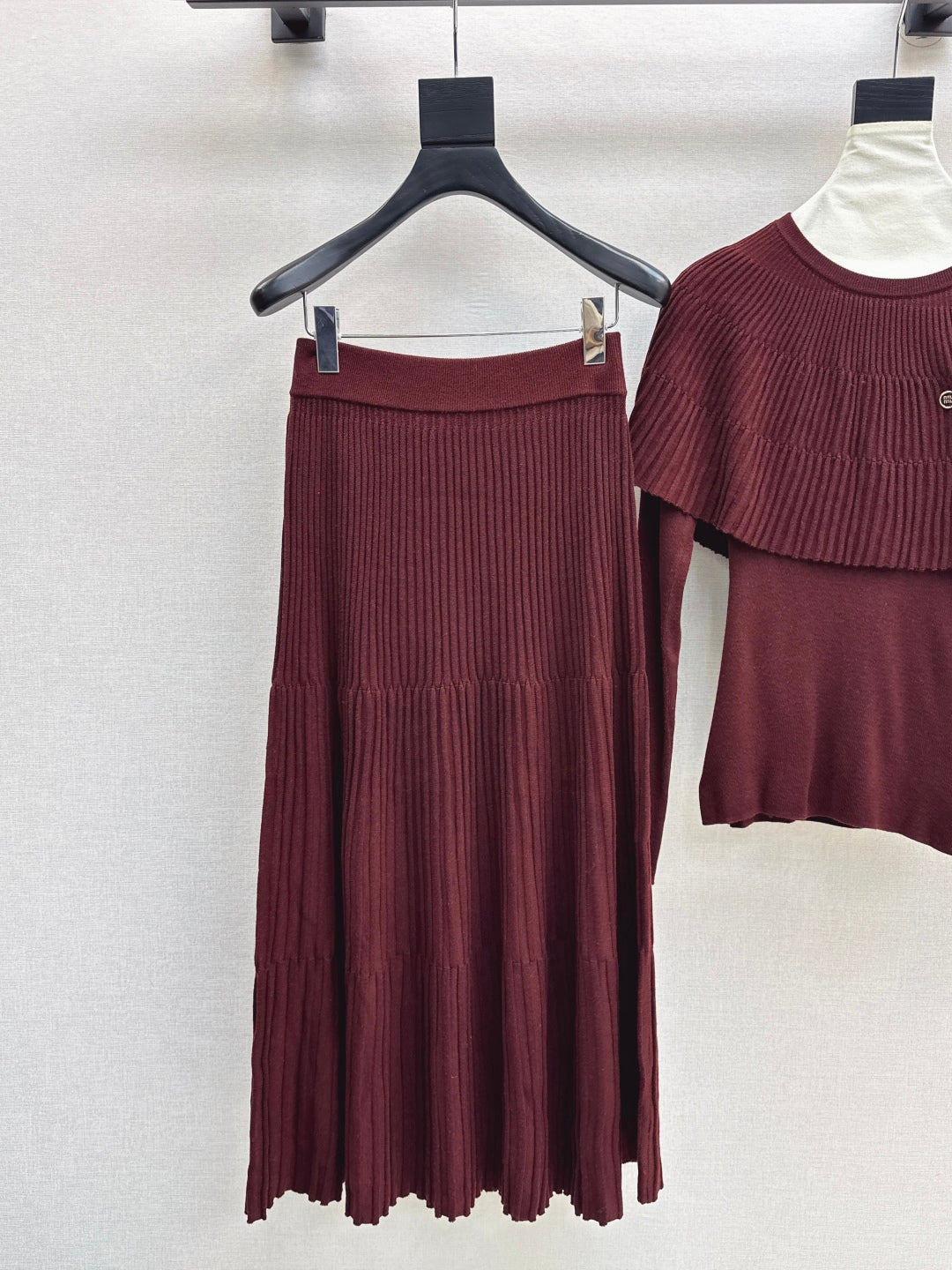 Miu 25fw knitted suit