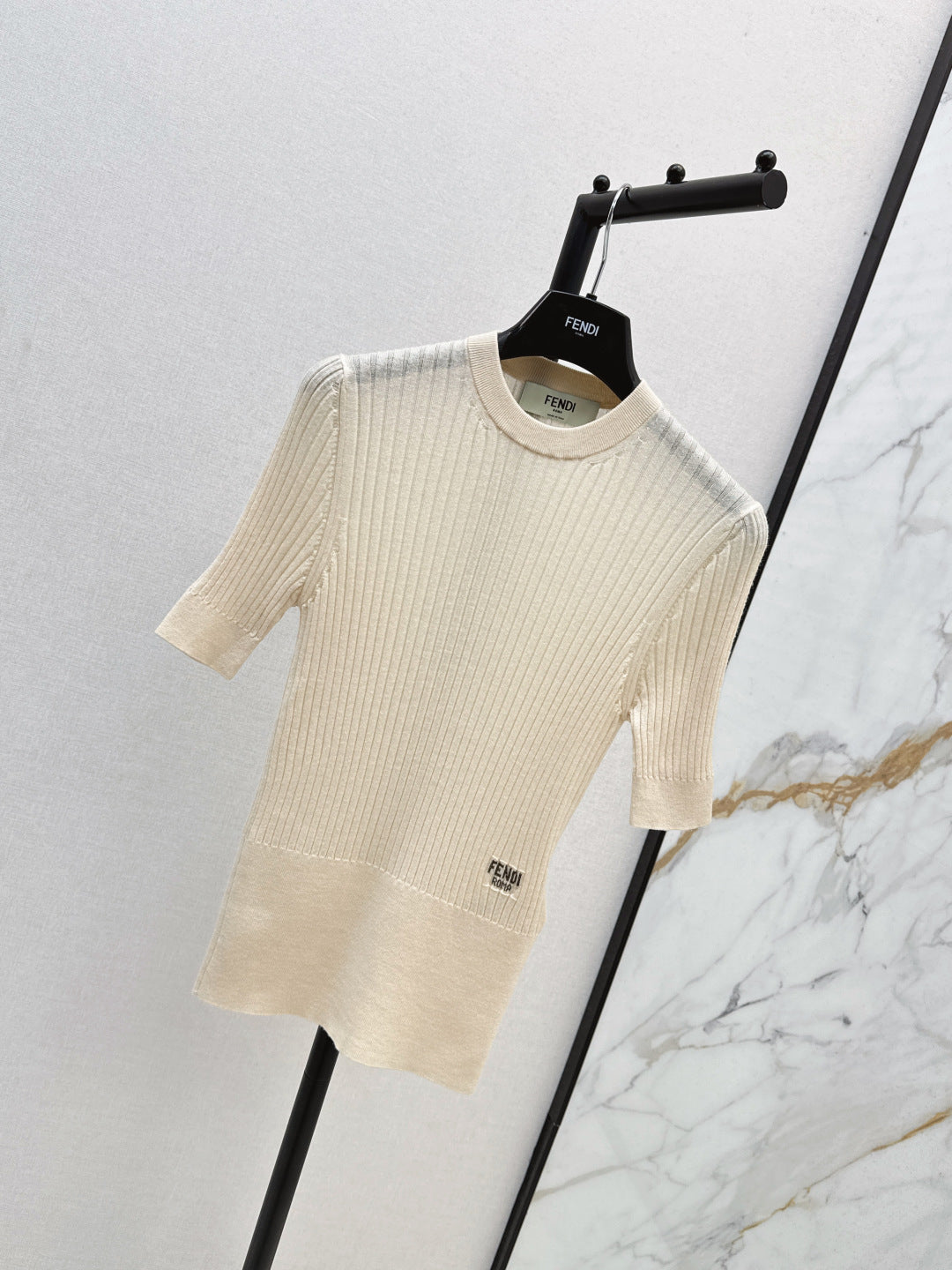 Fend 25fw knitted sweater