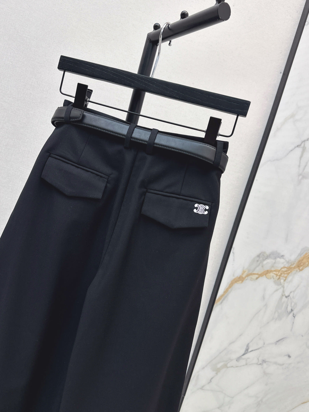 Celi 25fw embroidered pants