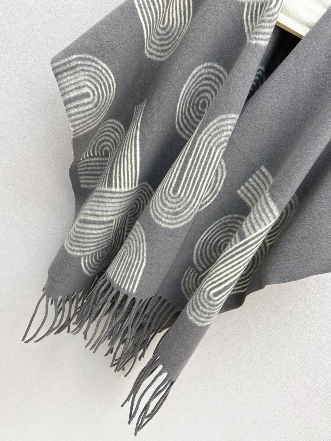 Herm 25fw cape