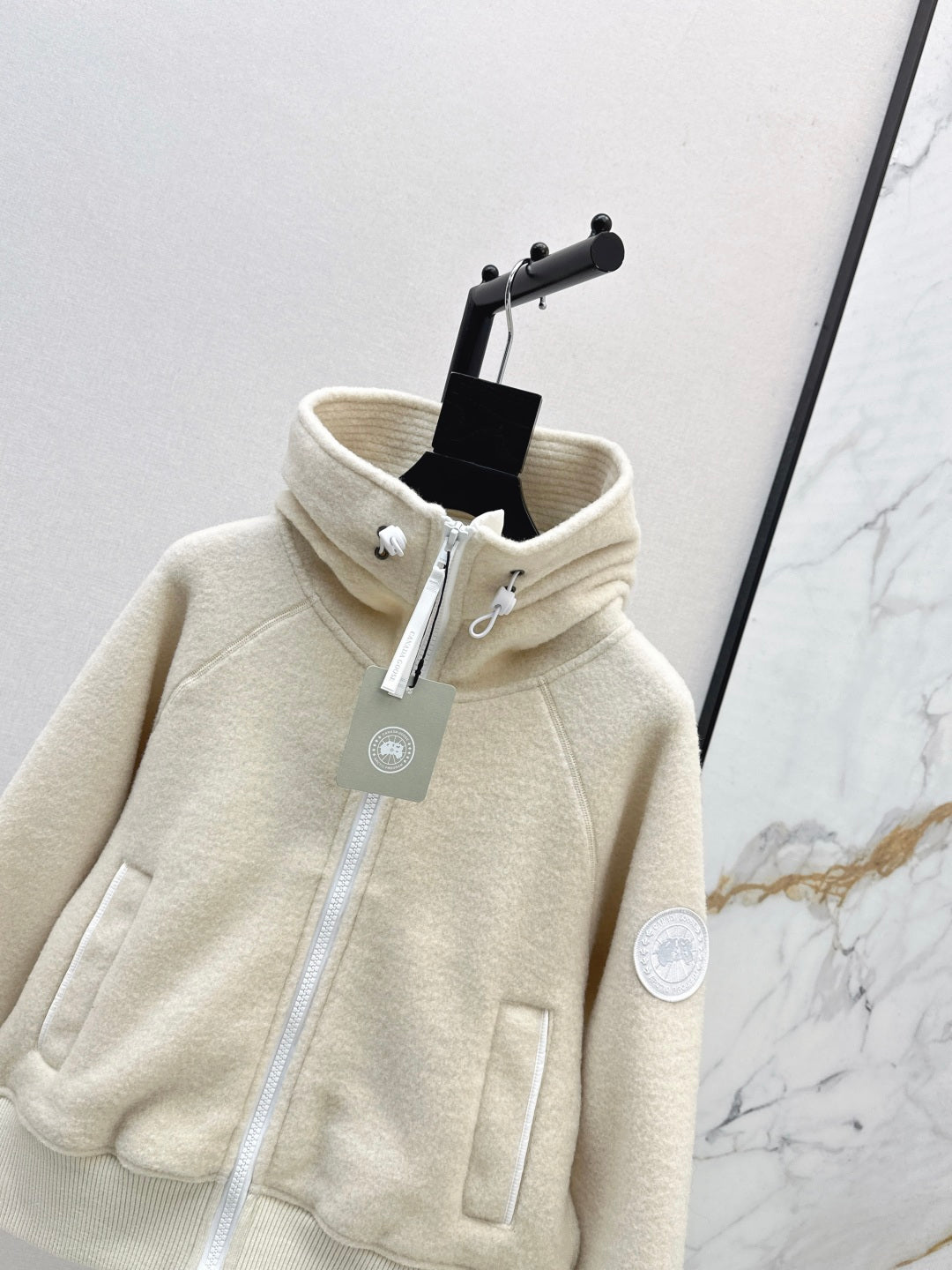 Canada 25fw hooded jacket